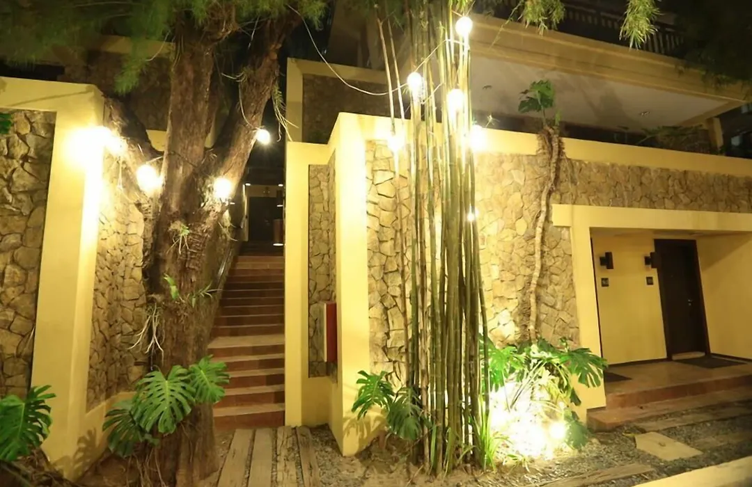 Canyon De Boracay-1